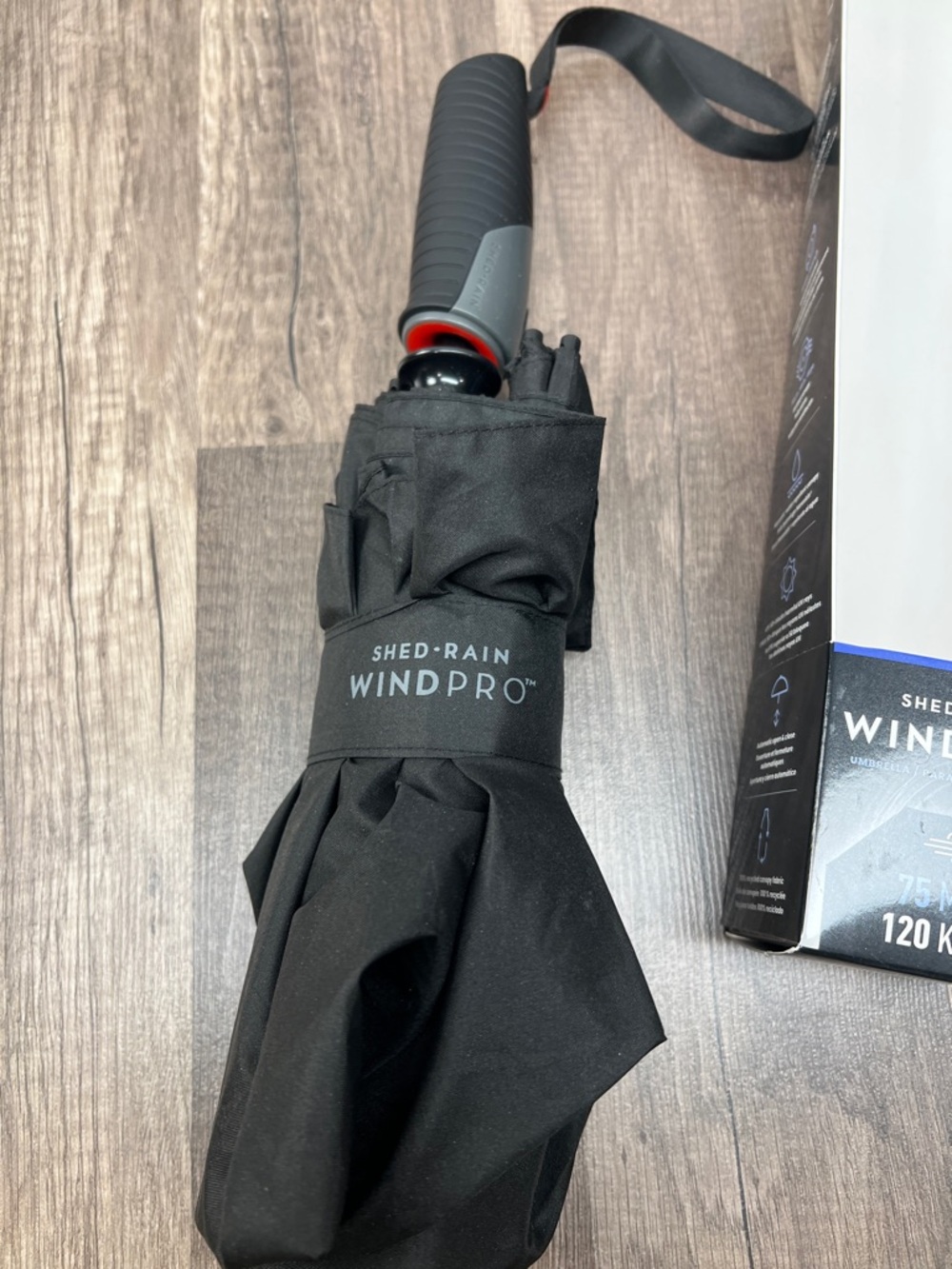 ShedRain WindPro Compact Black Umbrella - Picture 3 of 7